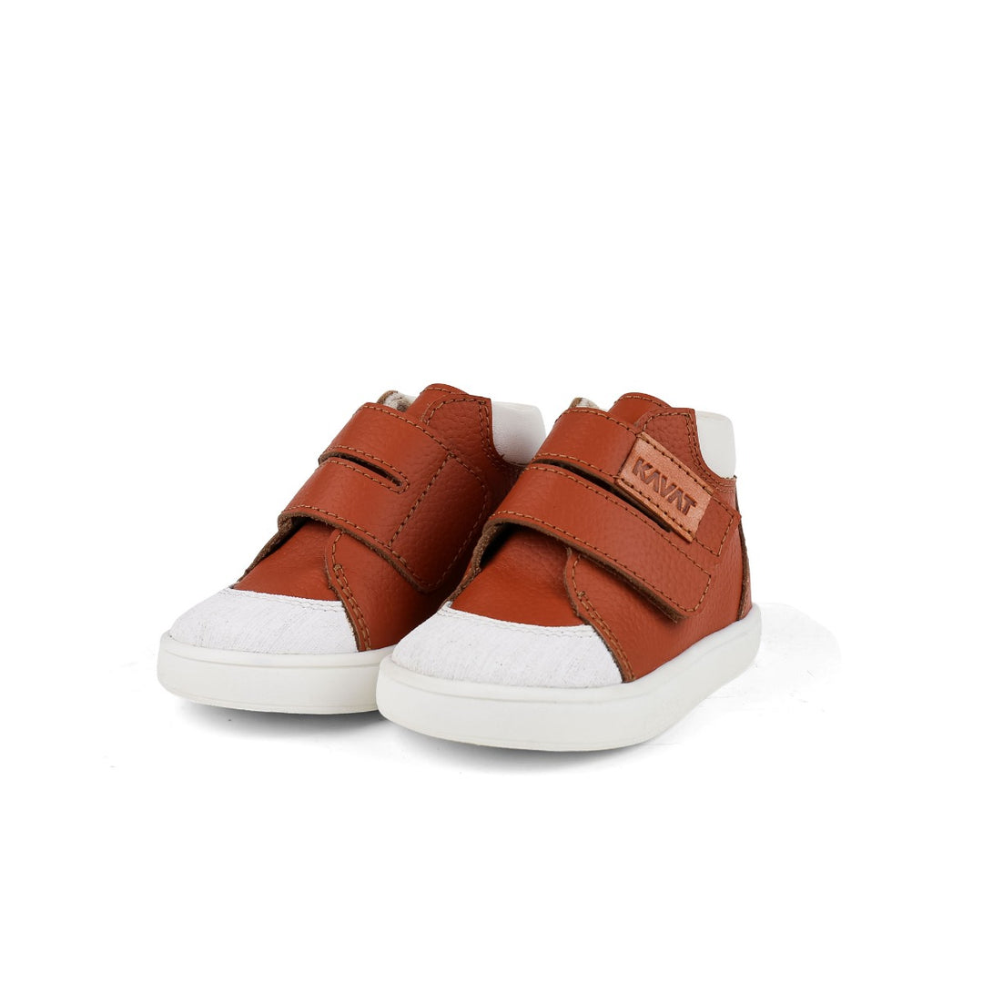 FISKEBY FYRSTU SKÓR LJÓSBRÚNIR