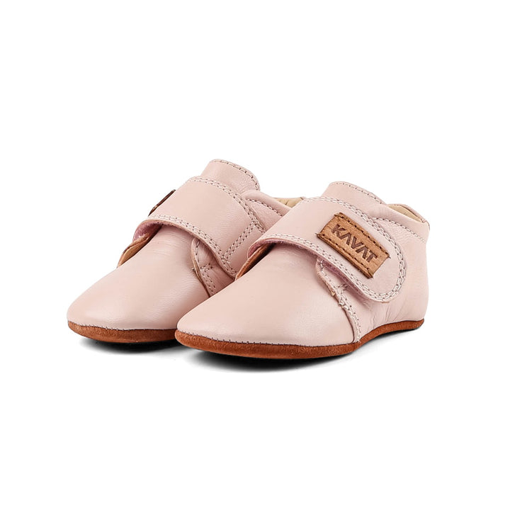 TOSSA FYRSTU SKÓR BLEIKIR