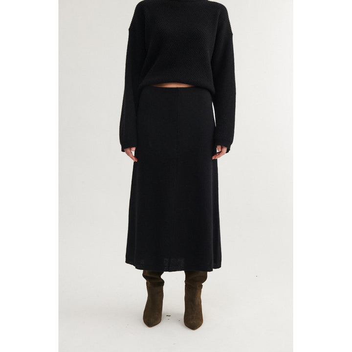 LISE PILS 3/4 SÍDD SVART