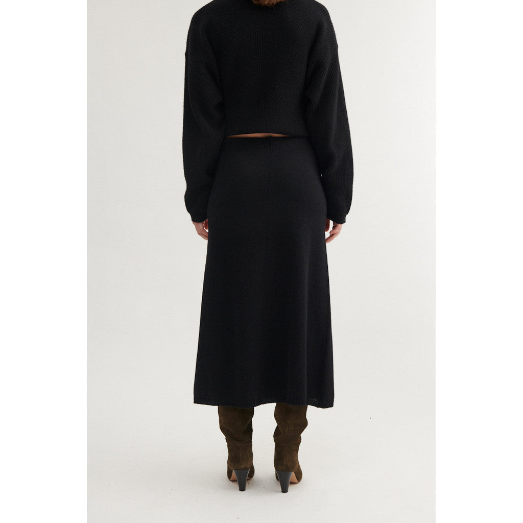 LISE PILS 3/4 SÍDD SVART