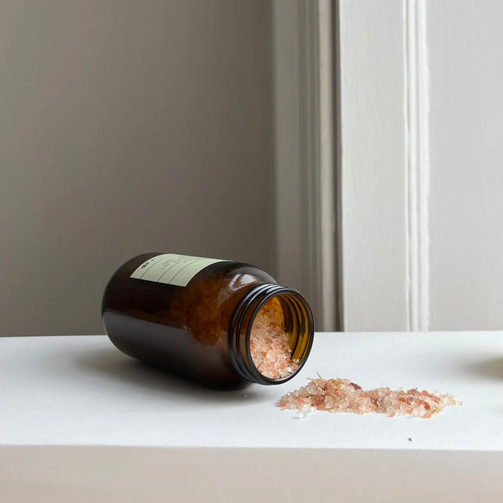 Baðsalt í krukku 250 gr - engiferrót, sítrus, avókadóolía & morgunfrú