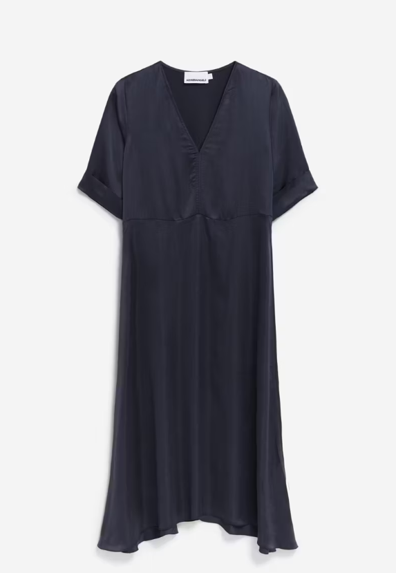 VAALI KJÓLL NIGHT SKY