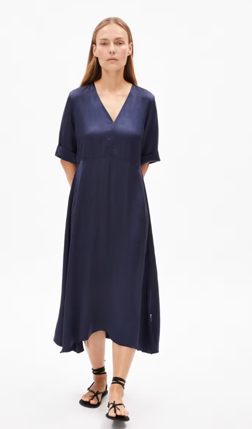 VAALI KJÓLL NIGHT SKY