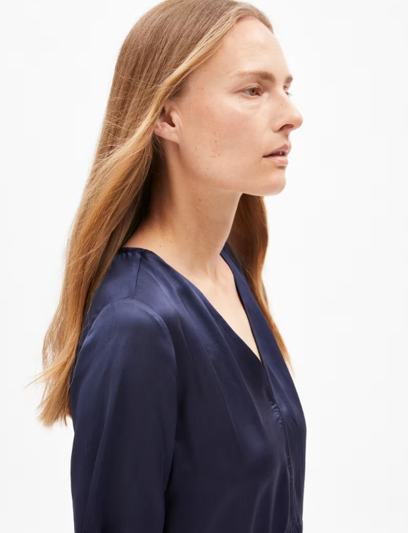 VAALI KJÓLL NIGHT SKY