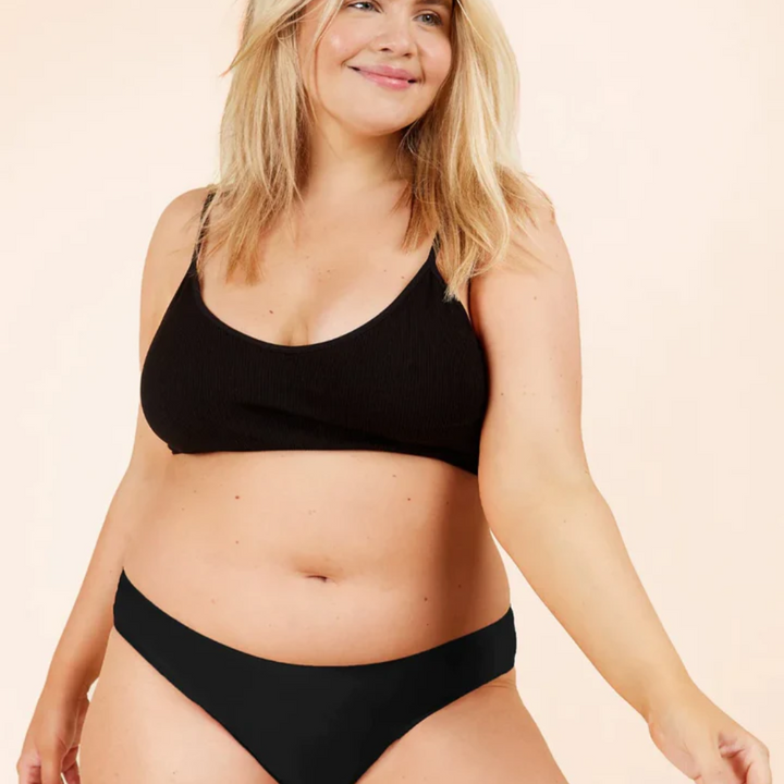 Seamless Bikini Svartar - mikil rakadrægni