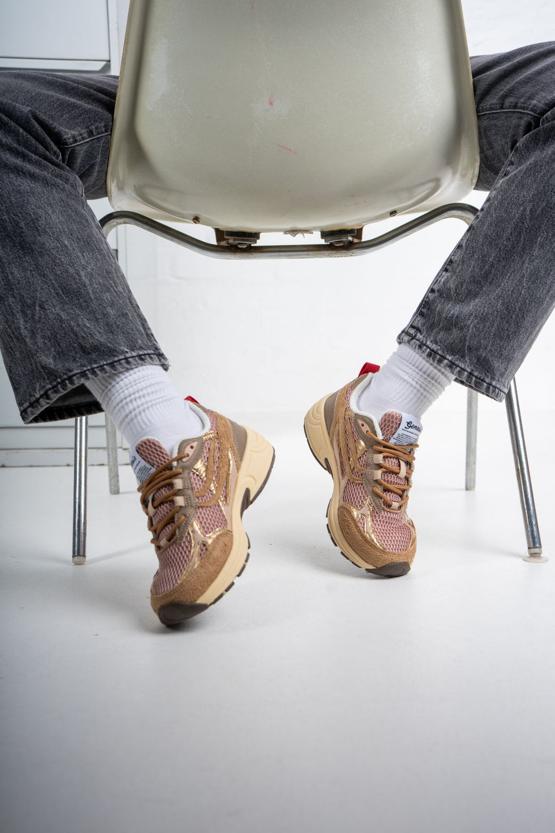 G-ECO '99 EMBO STRIGASKÓR - TAN GOLD