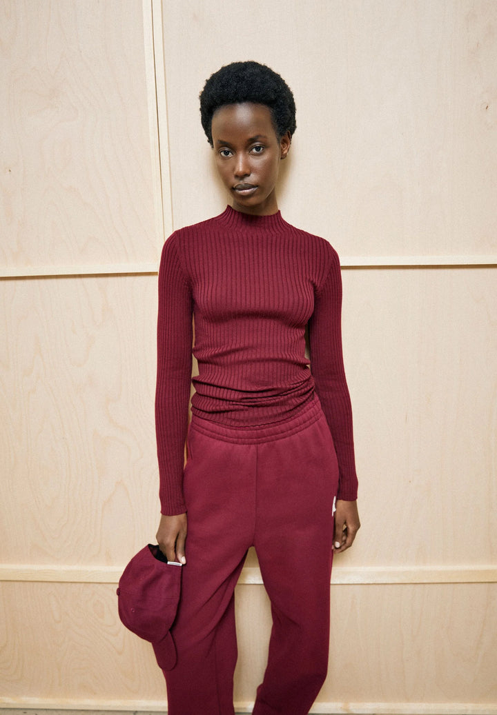 ALAANIA KNIT BOLUR VELVET RED