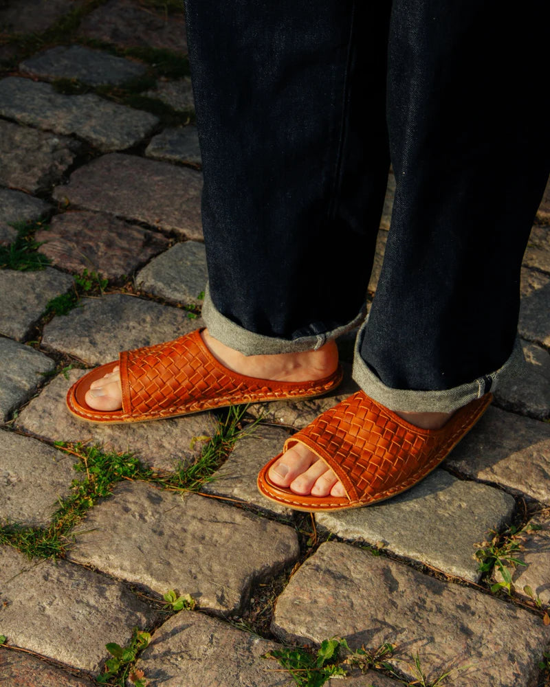 SAINT TROPEZ LEATHER COGNAC WOVEN