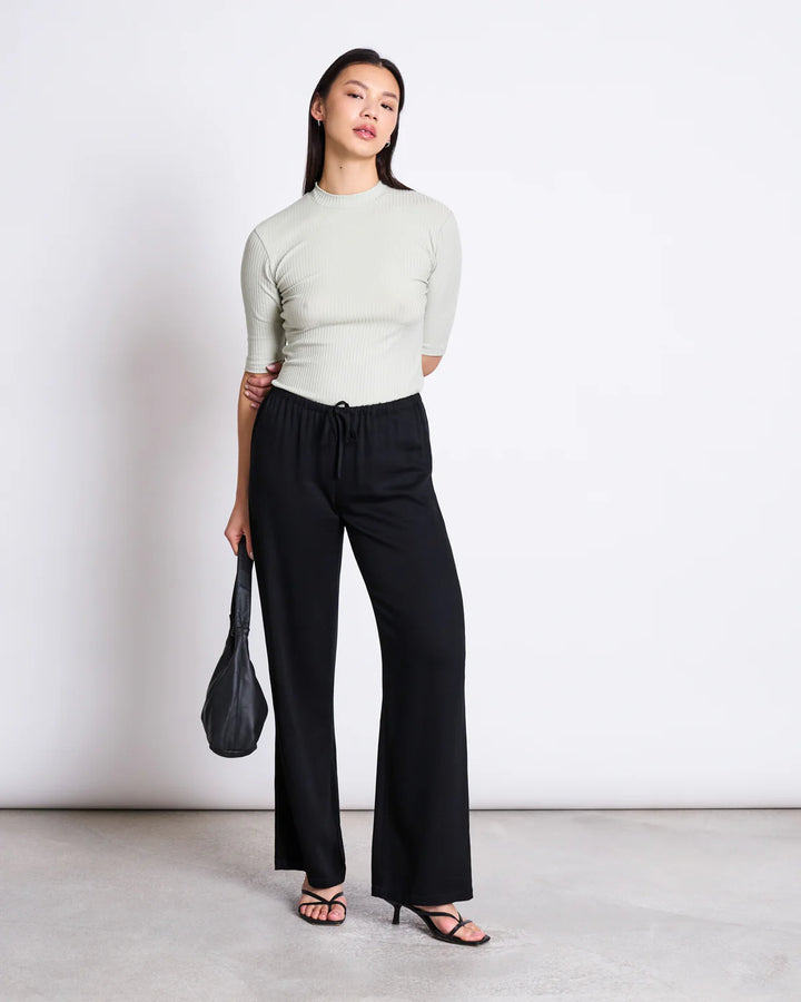 NINA BOLUR VINTAGE LACE