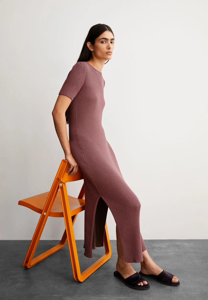 ELATNAAS GMT DYE KJÓLL DARK BERRY