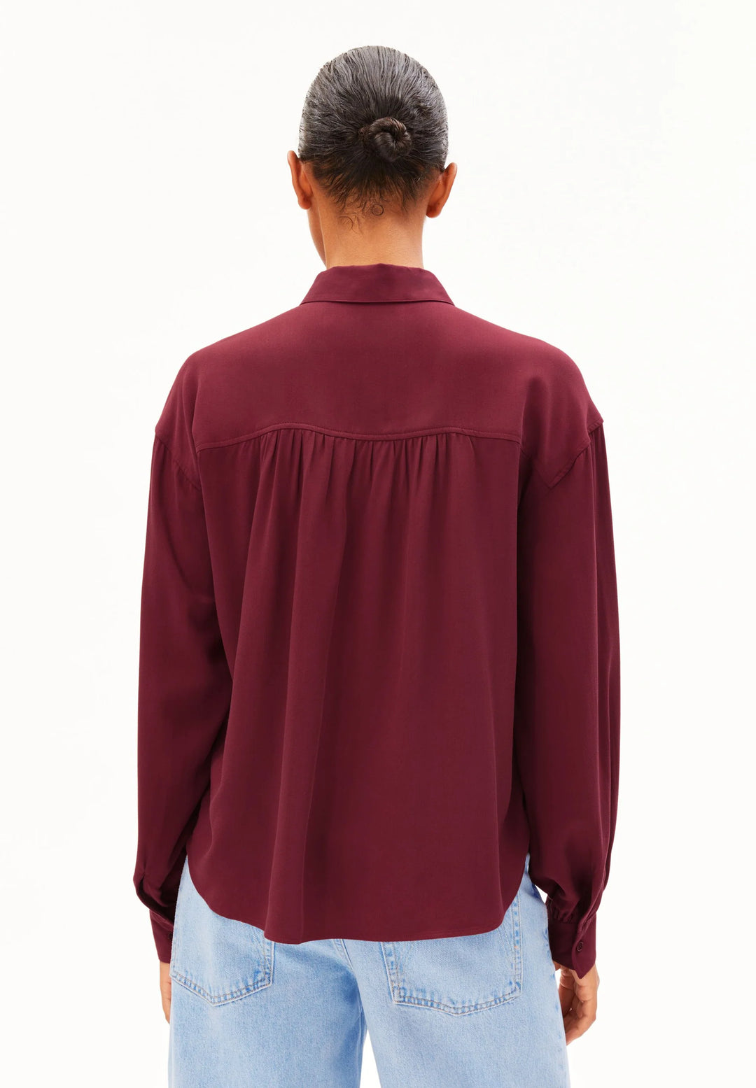 E2FINARAA ECOVERO SKYRTA VELVET RED