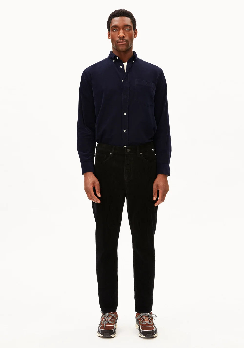 MAAKX RELAXED CORDUROY FLAUELSBUXUR SVARTAR