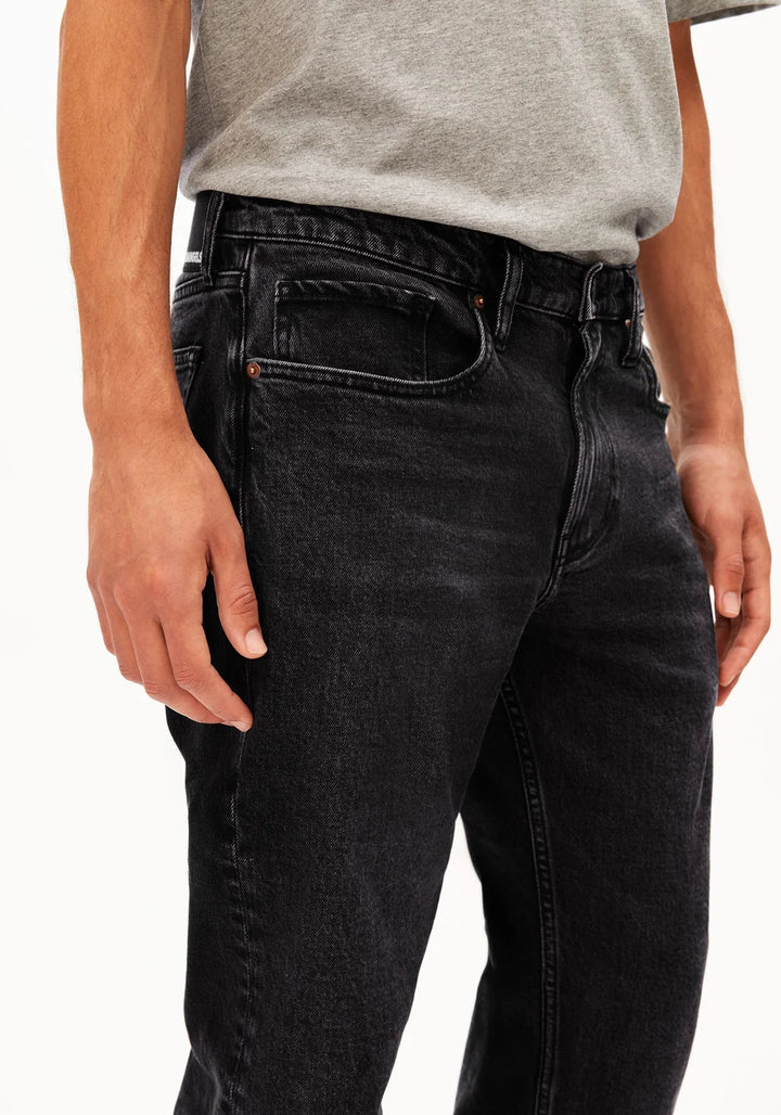 DILAANO STRAIGHT GALLABUXUR BLACK DUST