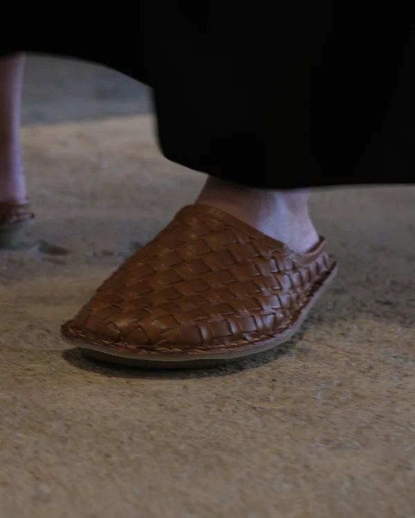 ROMA WOVEN LEATHER COGNAC BROWN