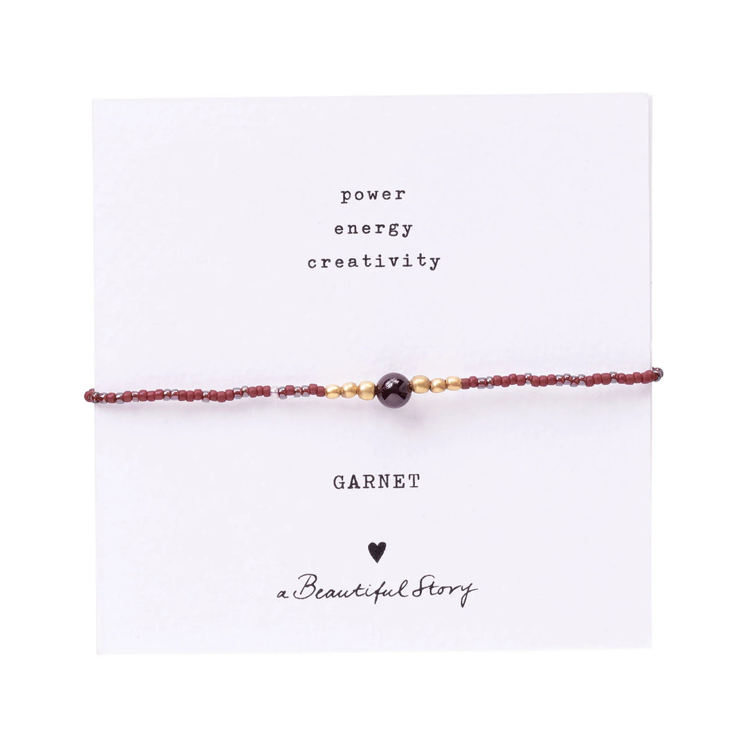 IRIS KORT - GARNET PERLU ARMBAND