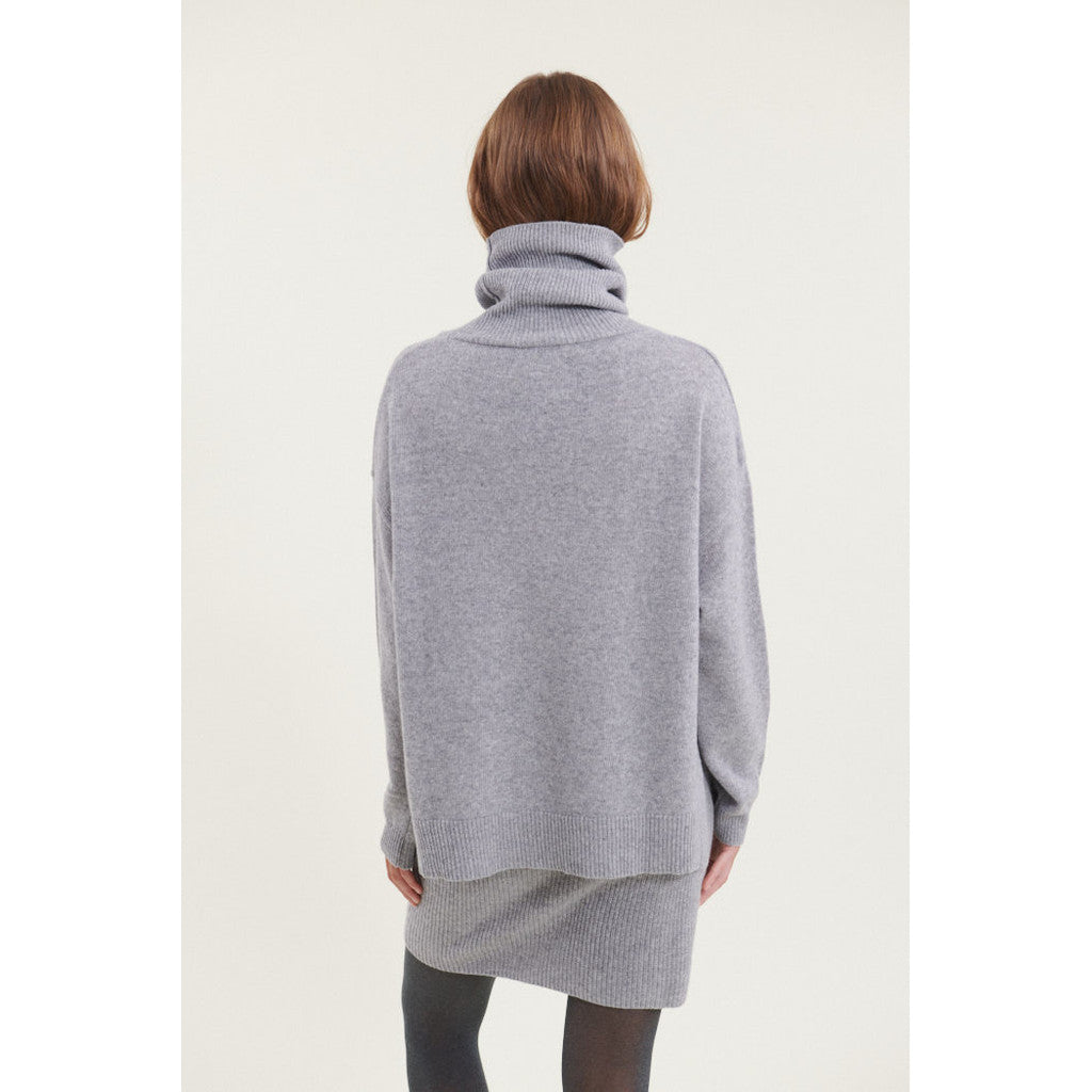 LISE RÚLLUKRAGAPEYSA LIGHT GREY