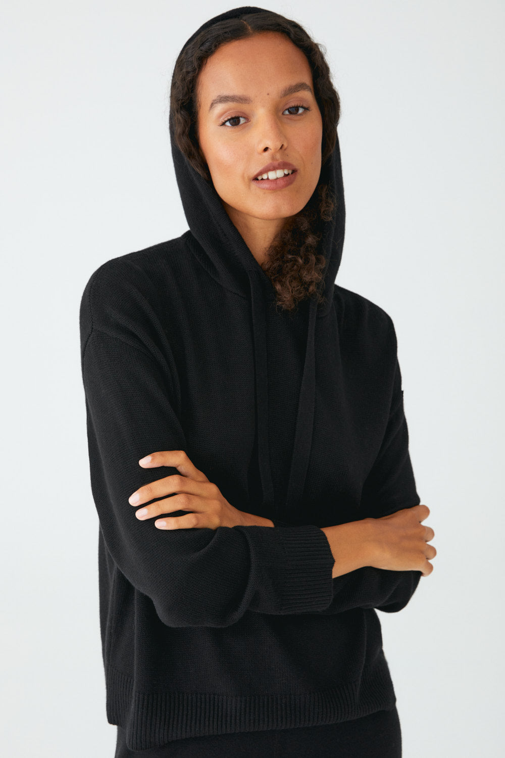 HOOD PEYSA SVÖRT