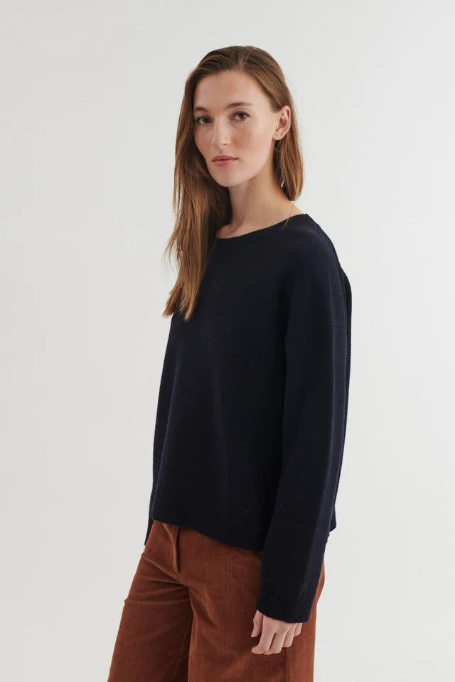 LIZ O-NECK PEYSA NAVY