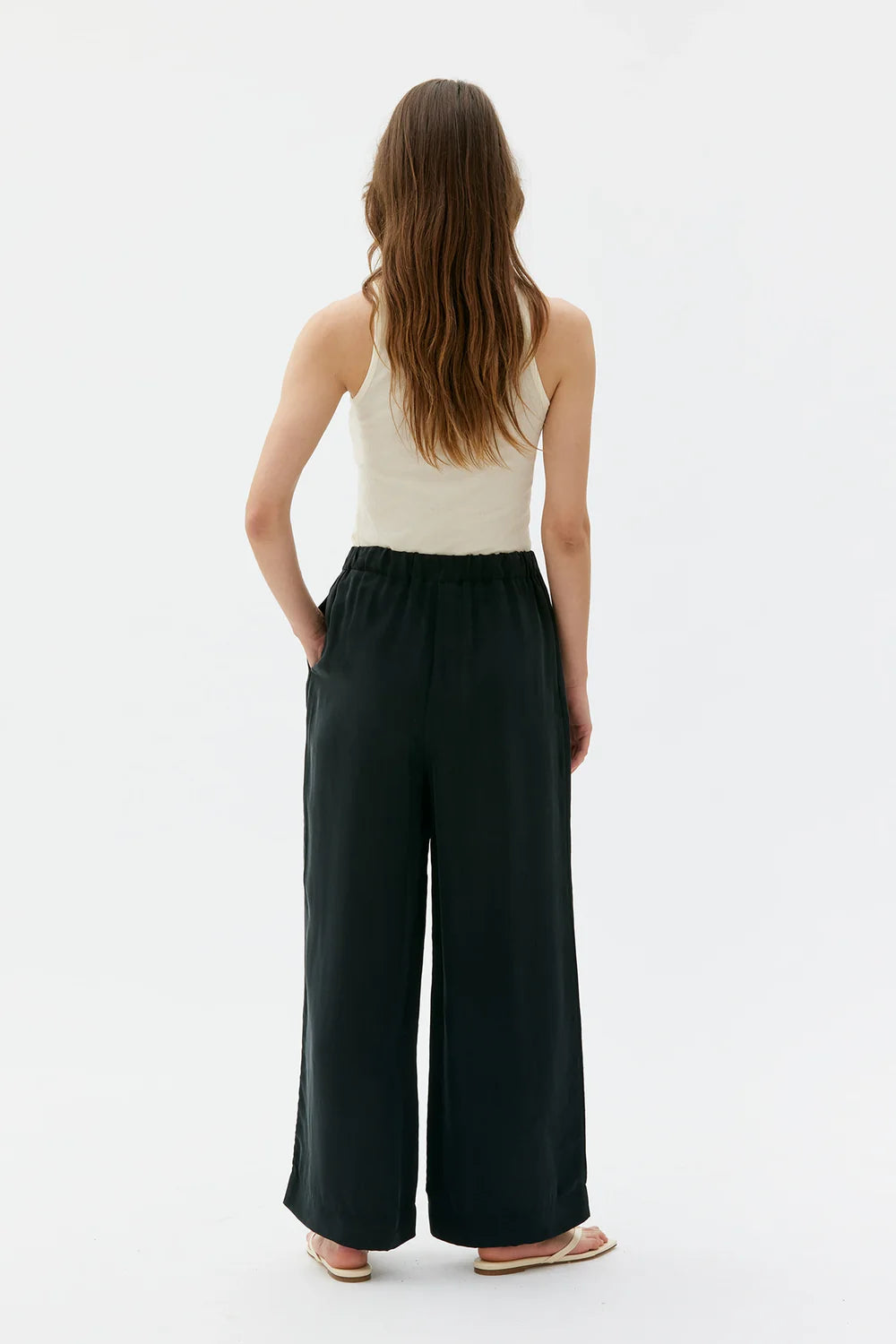 THEA FLOWY TENCEL BUXUR SVARTAR