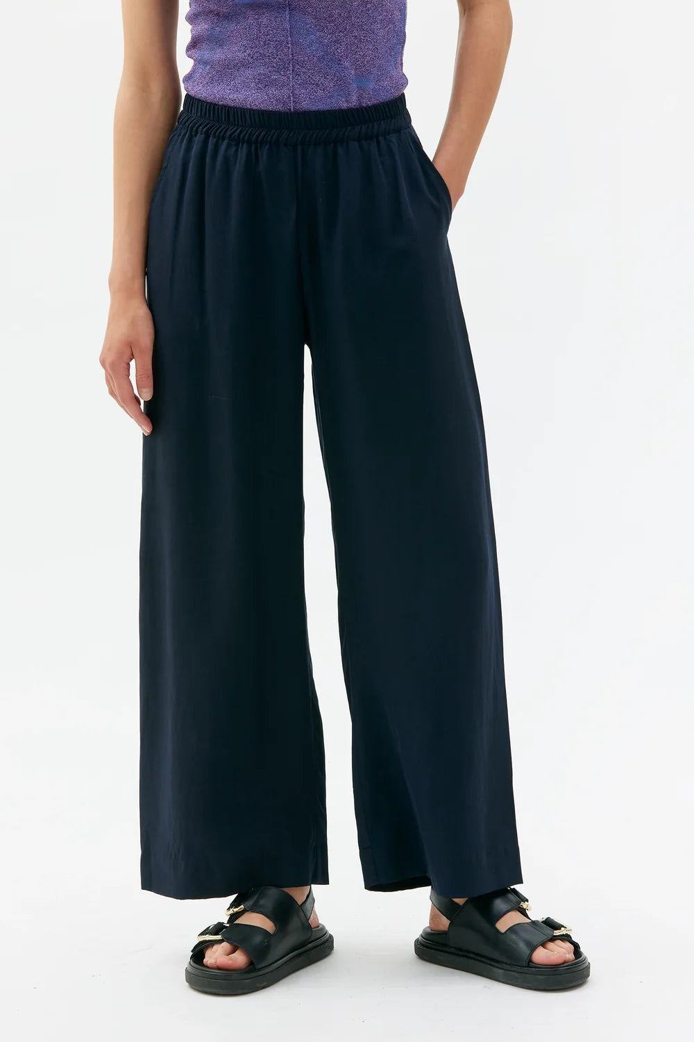 THEA FLOWY TENCEL BUXUR NAVY