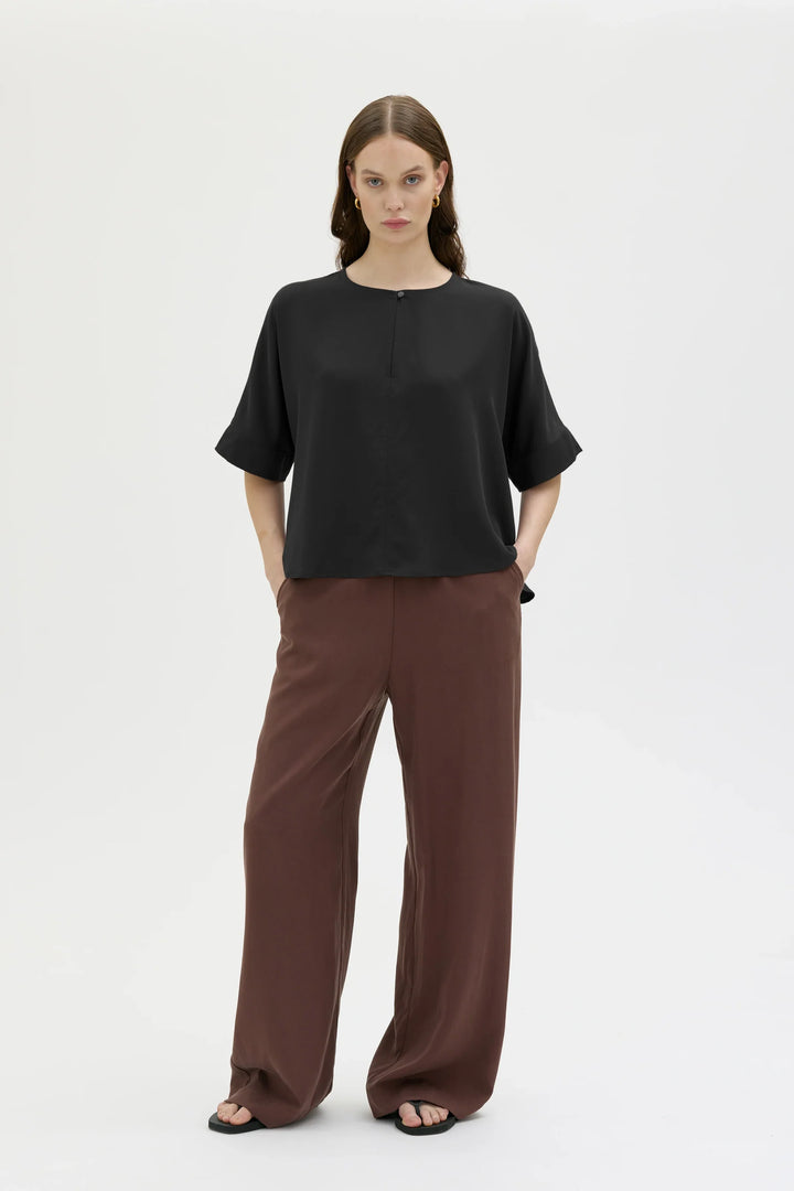 LIKO TENCEL TOPPUR BLACK