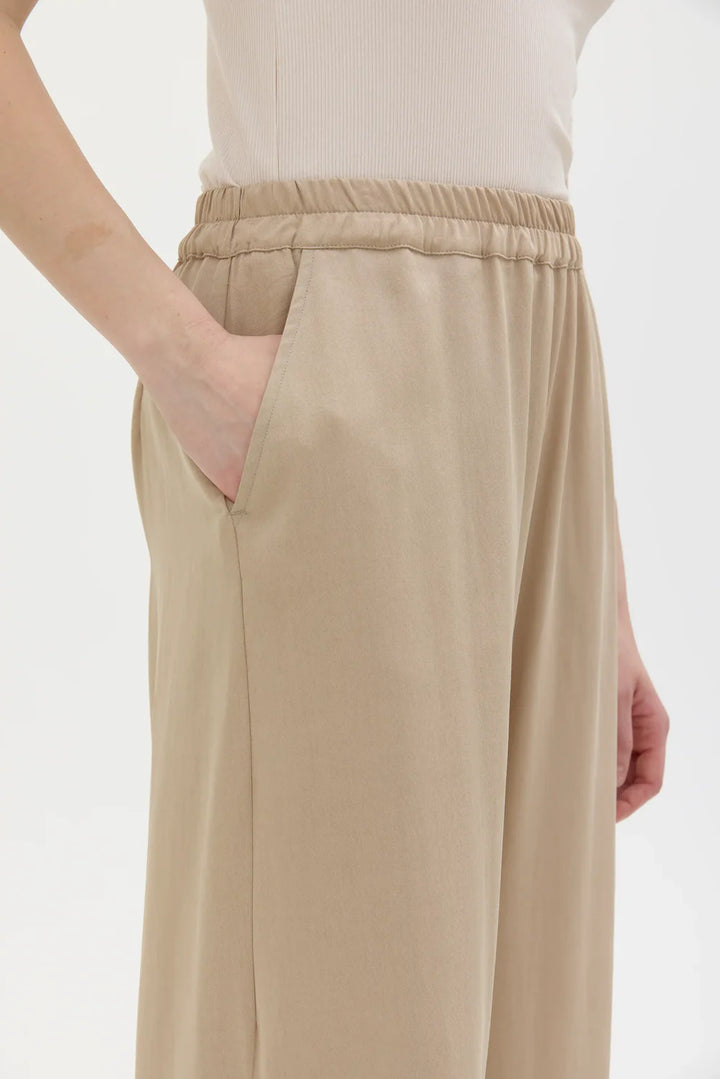 THEA WIDE TENCEL BUXUR SAND