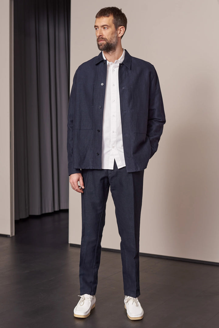 OWE JAKKASKYRTA ÚR WINTER LINEN - NAVY