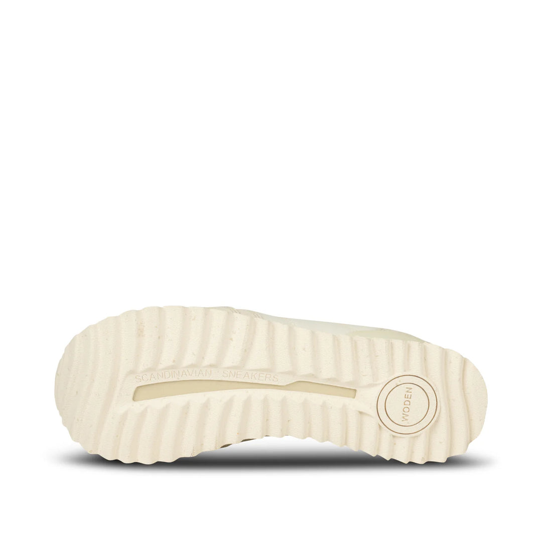 RONJA PLATEAU STRIGASKÓR WHISPER WHITE