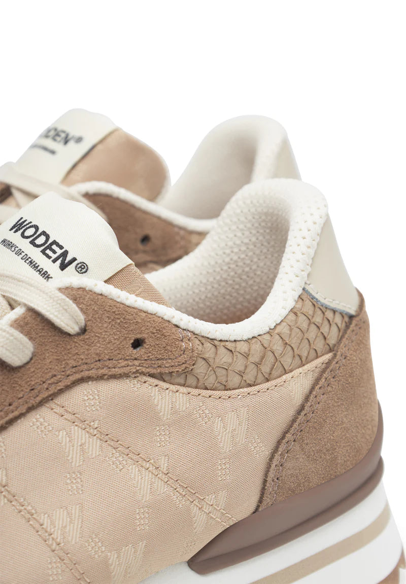RONJA PLATEAU HERITAGE STRIGASKÓR COFFEE CREAM