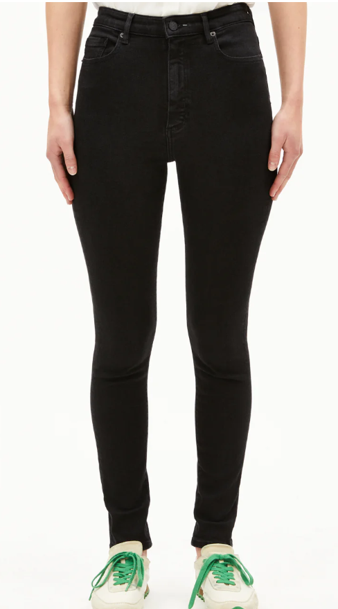 INGAA SKINNY GALLABUXUR RINSE BLACK