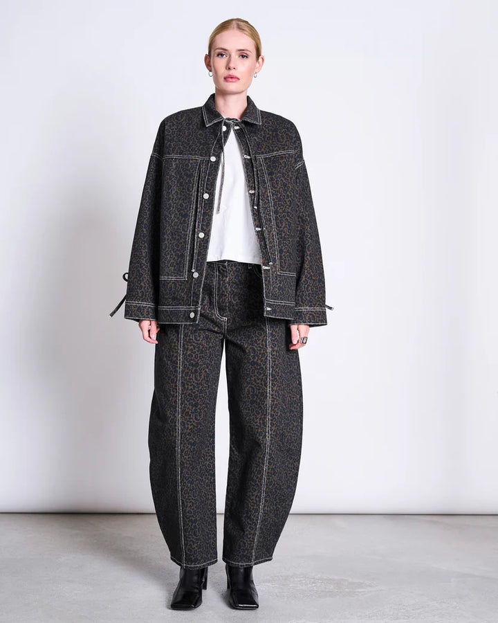 BARREL LEG GALLABUXUR FAYA DARK LEO PRINT