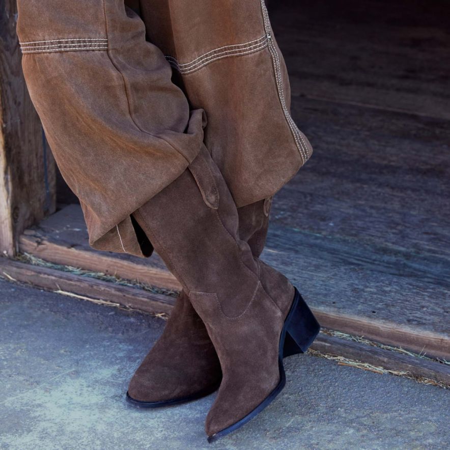 HEDAKER STÍGVÉLI SUEDE DÖKKBRÚN